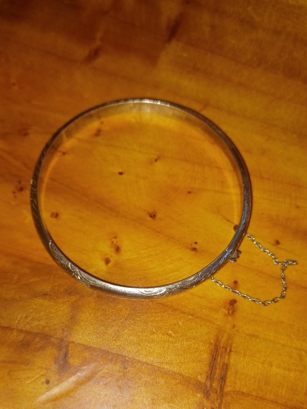 Vintage 925 Sterling Silver Etched Floral Hinged Bangle Bracelet
